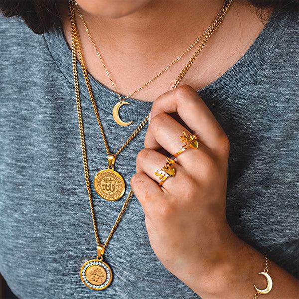 ZUDO Crescent Moon Necklace - Bracelet