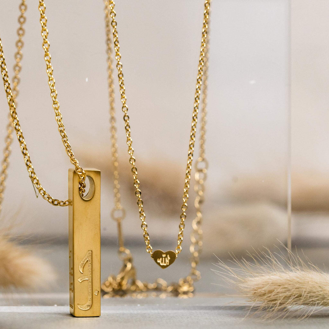 ZUDO-Allah-Heart-Necklace-gold-flatlay