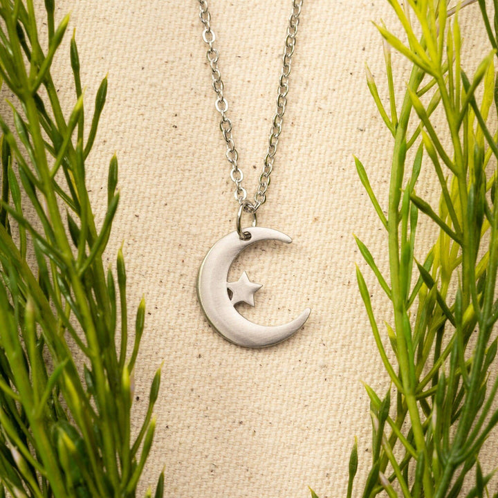 ZUDO-Nilo-Haq-star-and-moon