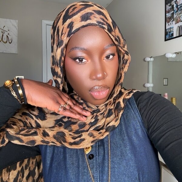 Customer photo - khadijaaah_b