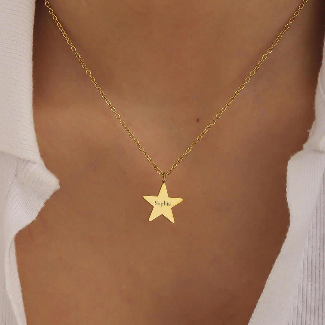 Custom Star Engraved Name Necklace