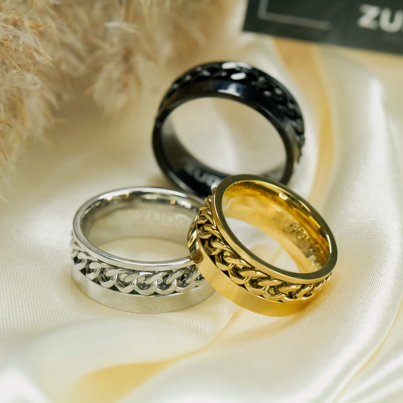 ZUDO-Linked-Chain-Fidget-Ring-gold-silver-black-flatlay